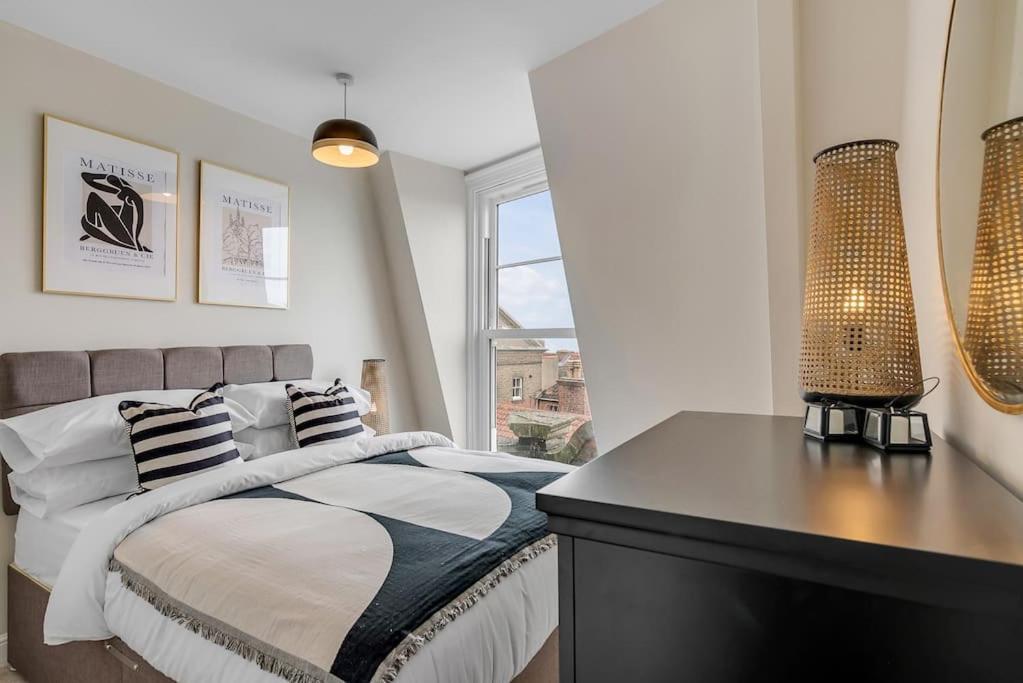 1-Bed Seaside Apartment With Parking Κρόμερ Εξωτερικό φωτογραφία