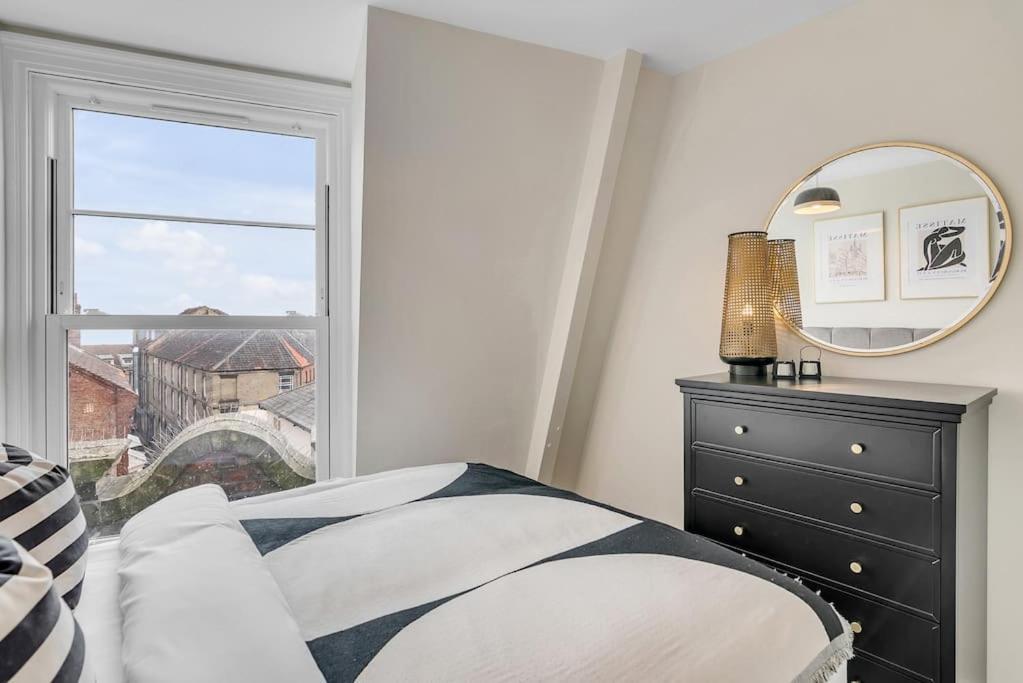 1-Bed Seaside Apartment With Parking Κρόμερ Εξωτερικό φωτογραφία