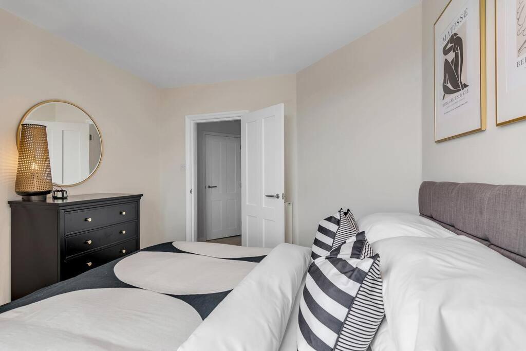 1-Bed Seaside Apartment With Parking Κρόμερ Εξωτερικό φωτογραφία