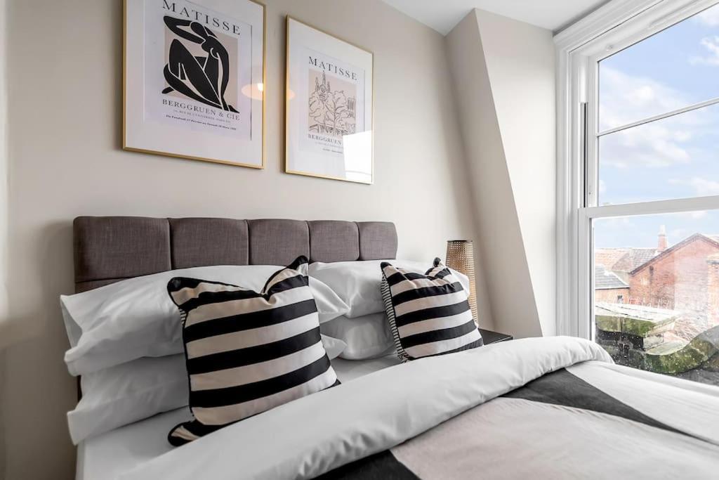 1-Bed Seaside Apartment With Parking Κρόμερ Εξωτερικό φωτογραφία